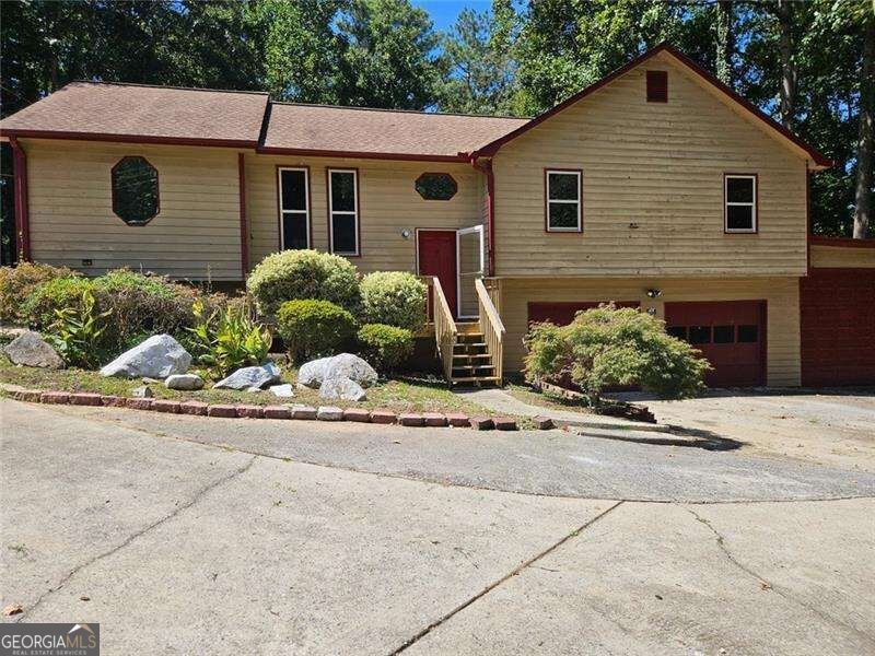 3150 Oak Leaf Court Marietta - main photo