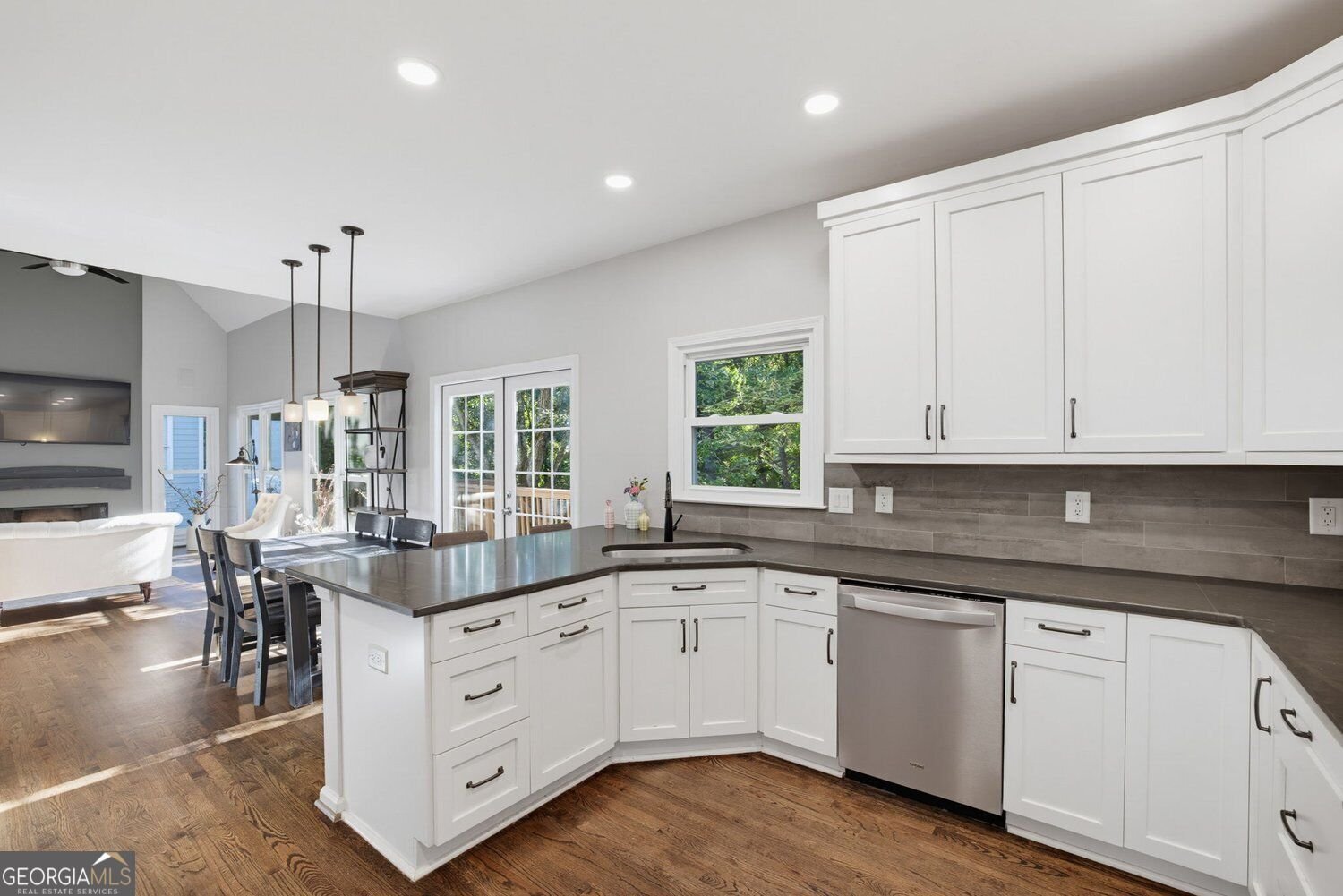 4535 Village Springs Run Atlanta - Photo 9
