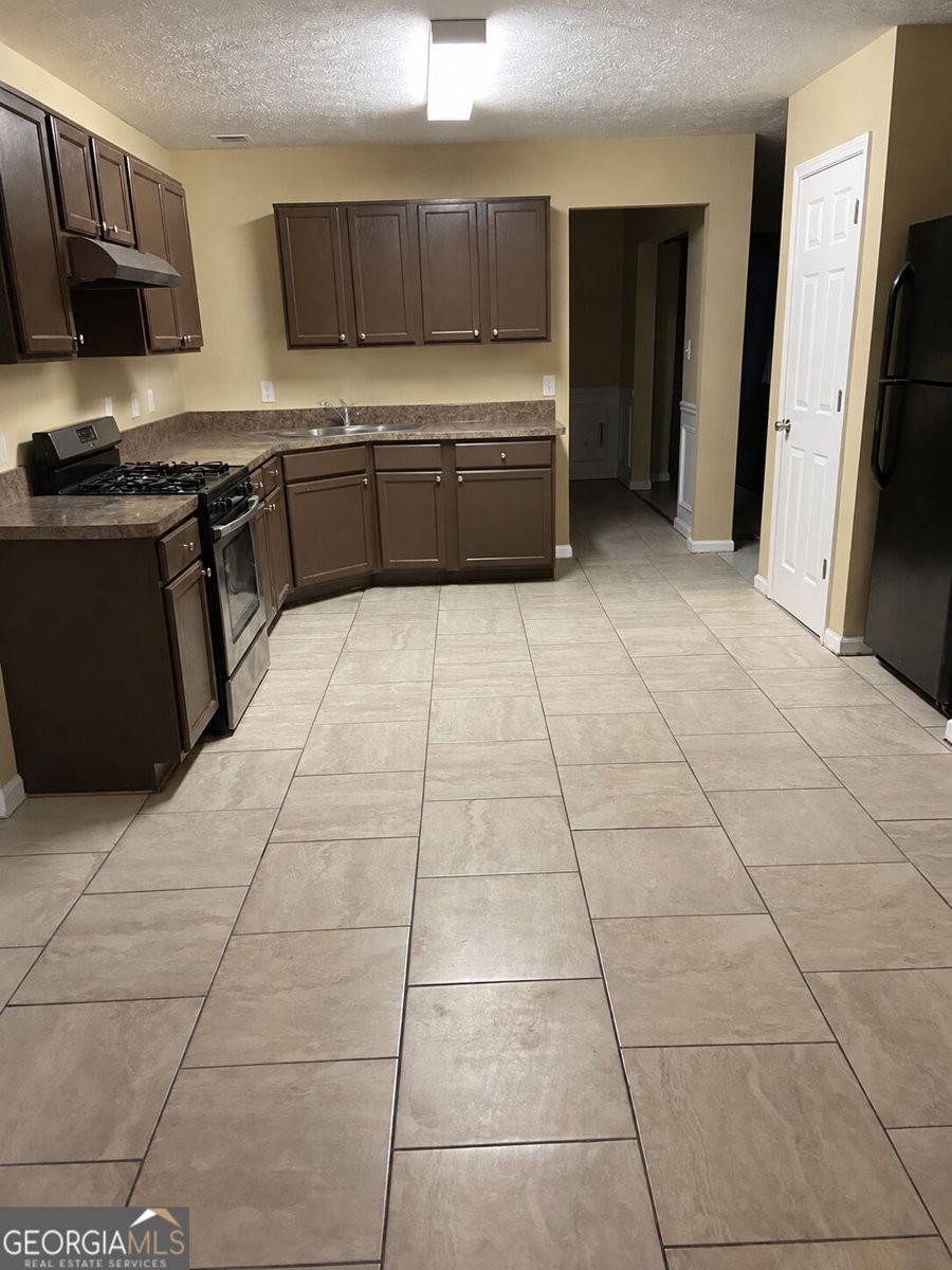 10427 TOBANO TRAIL JONESBORO - Photo 6