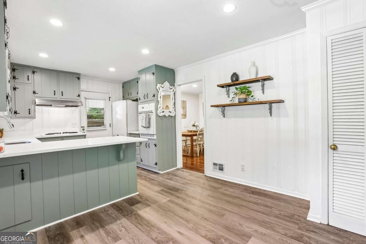 4372 Ashwoody Trail Atlanta - Photo 10