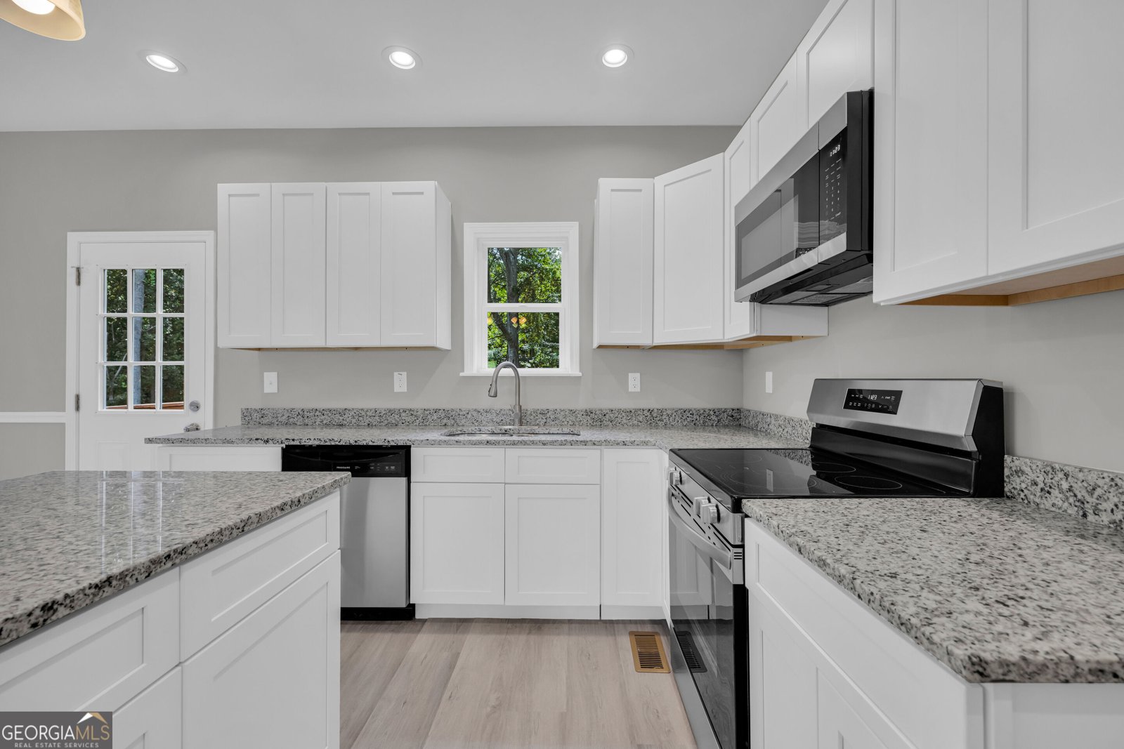 286 Adams Place Drive ROYSTON - Photo 11