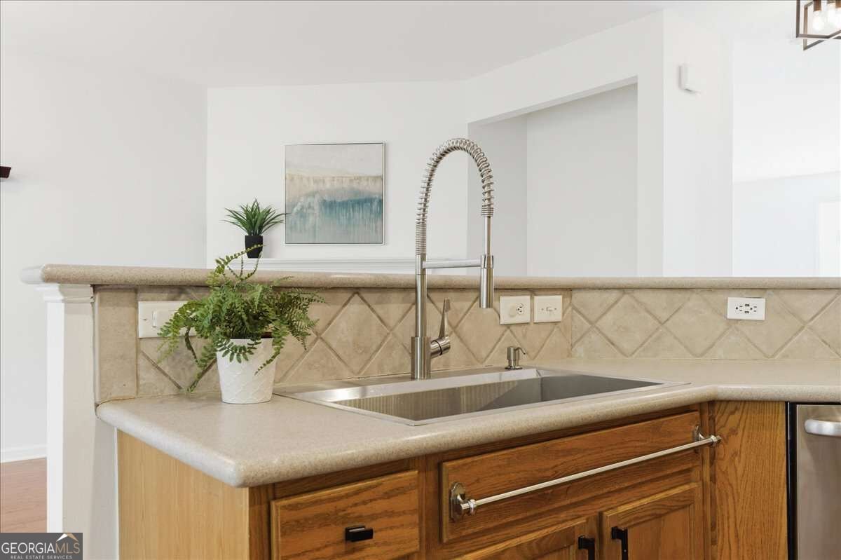 3759 Chattahoochee Summit Drive Atlanta - Photo 9