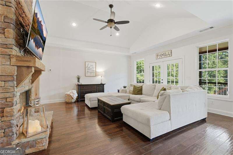 571 Mulberry Road Winder - Photo 11