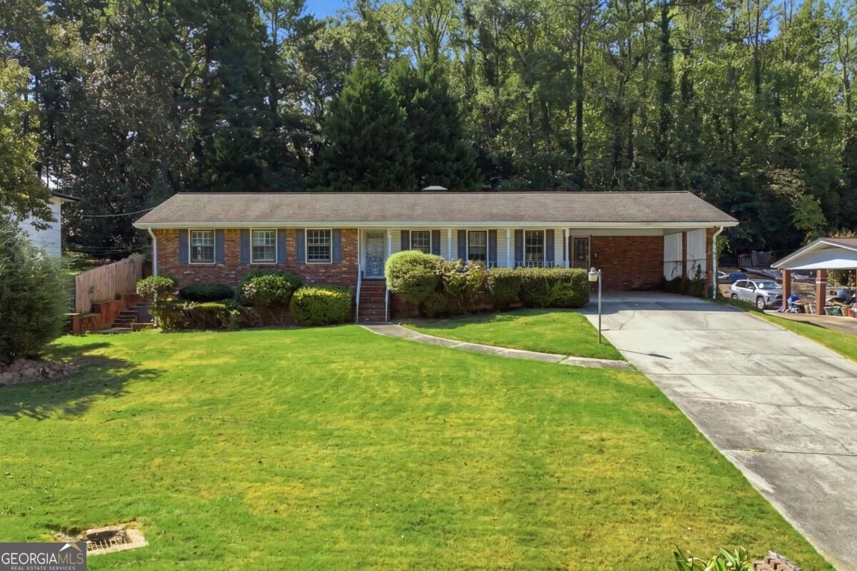 2710 Tanglewood Trail Atlanta - main photo