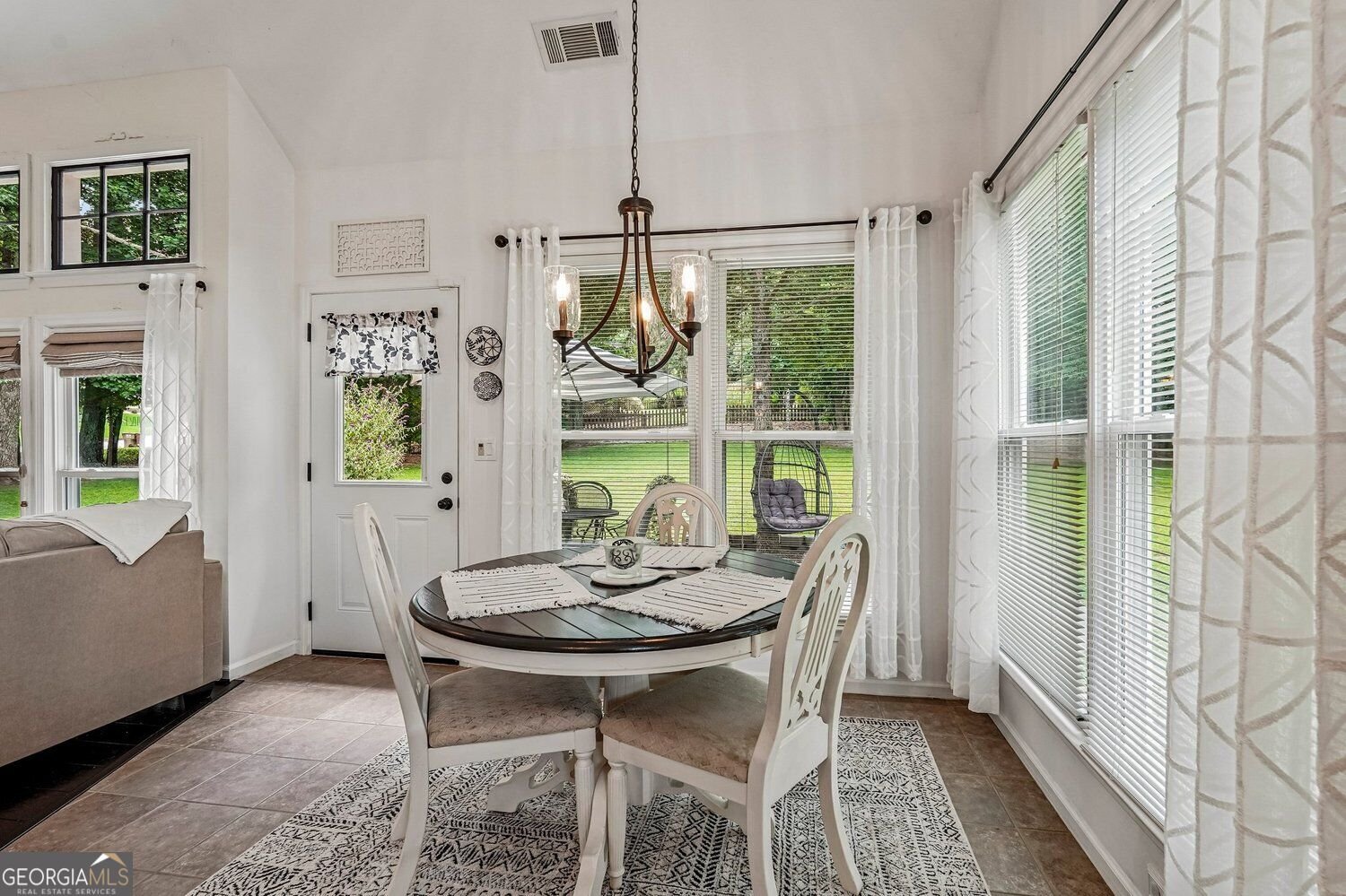 162 St Martin Drive Suwanee - Photo 15