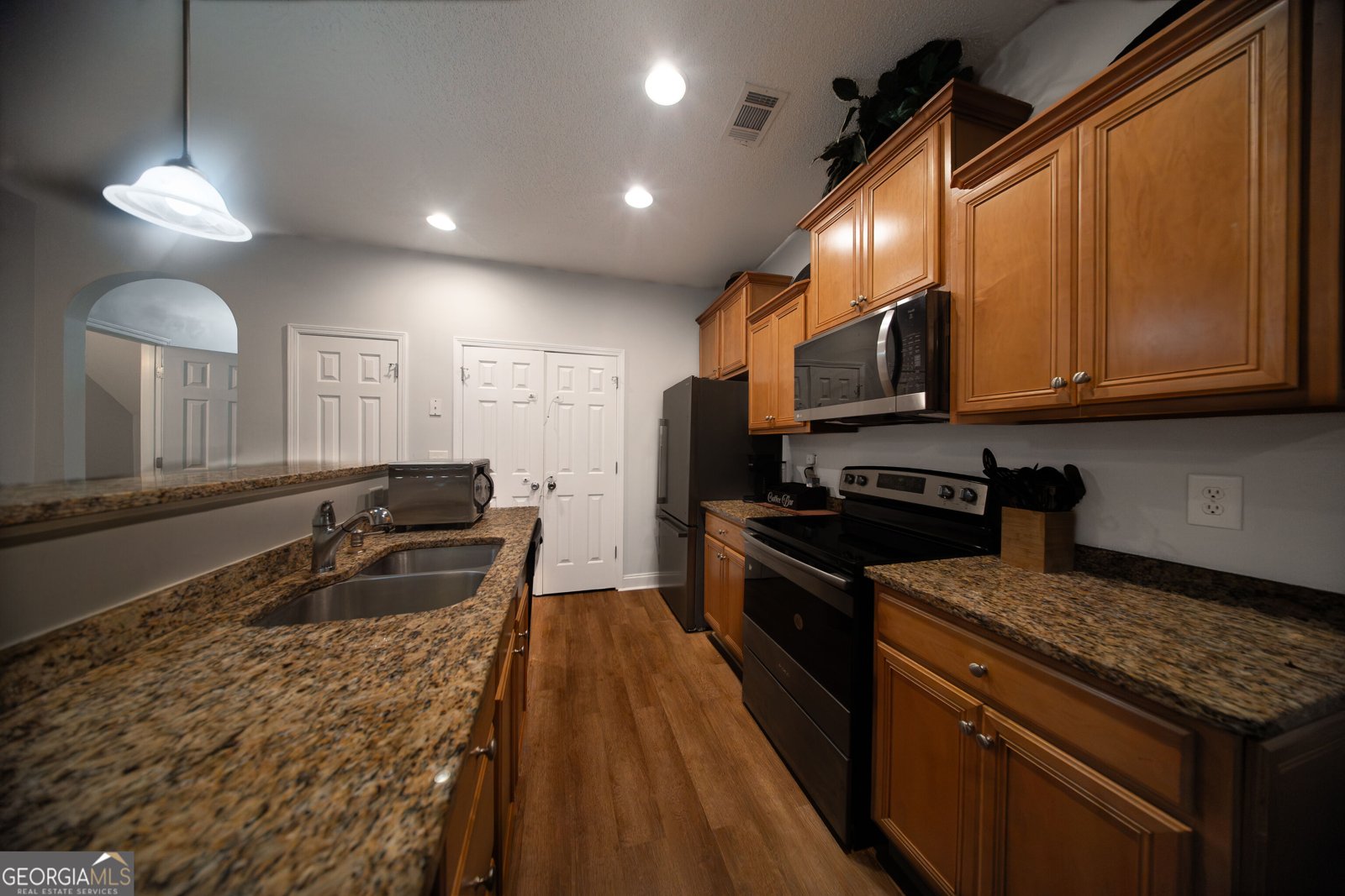 7070 Galloway Point Riverdale - Photo 6