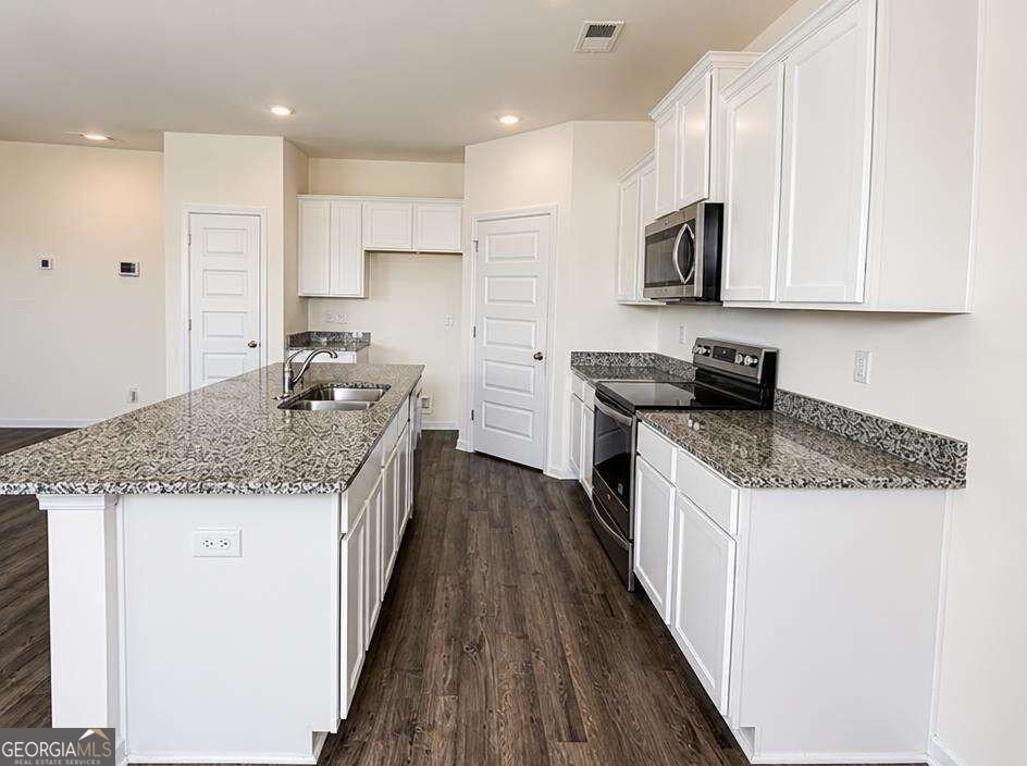 457 Shasta Court Hoschton - Photo 6