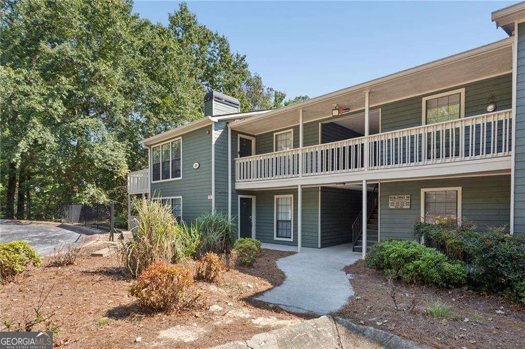 2832 Vinings Central Drive Atlanta - main photo