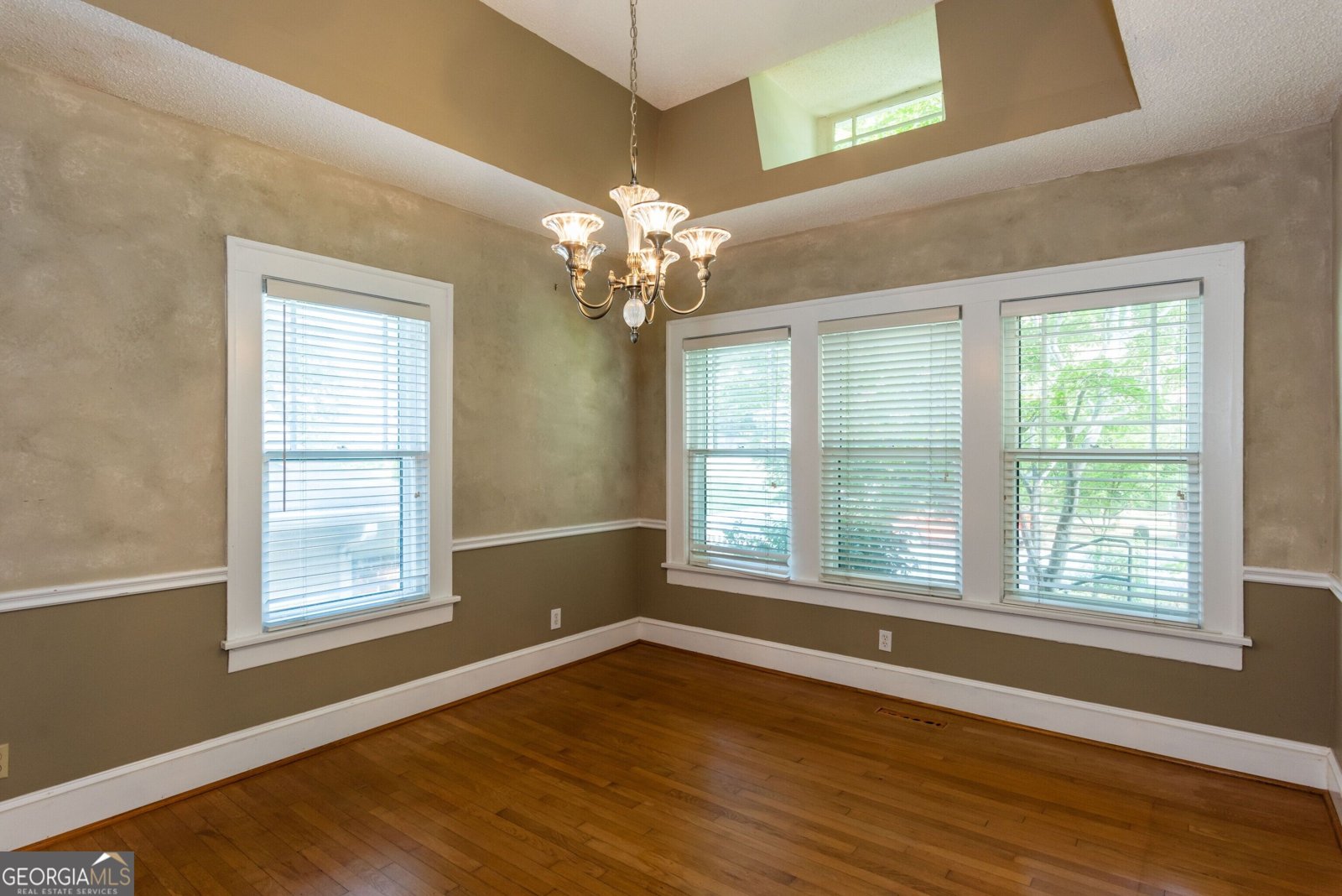 727 Yorkshire Road Atlanta - Photo 11
