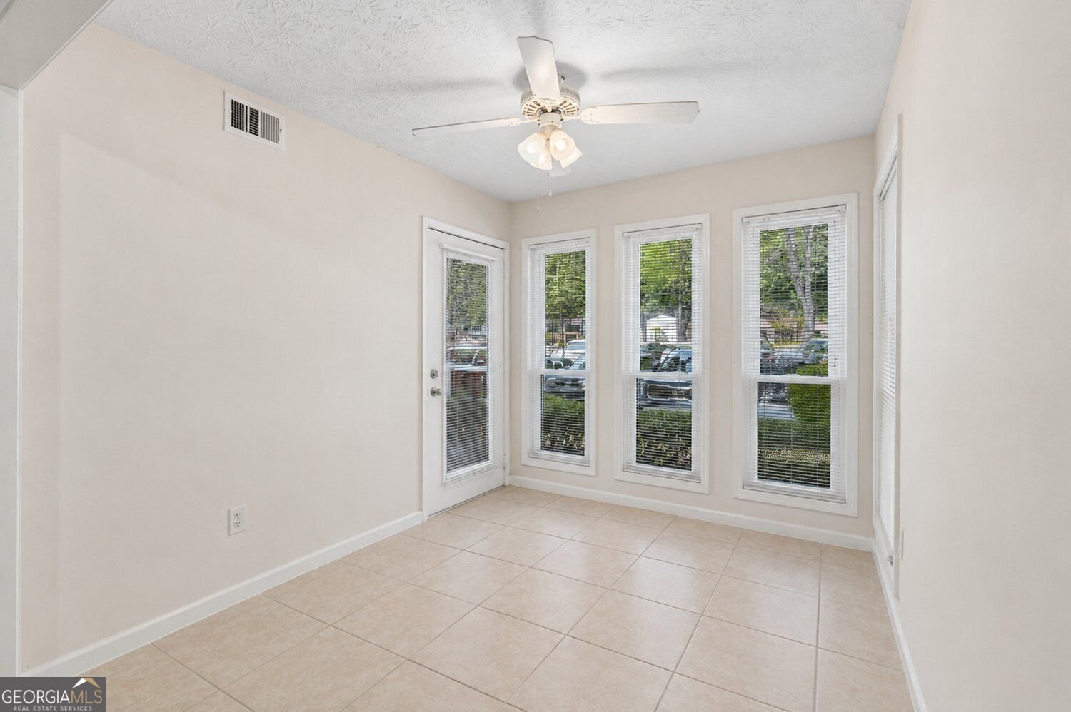 3985 Woodridge Way Tucker - Photo 10