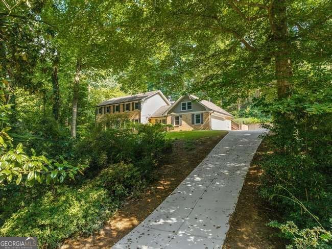 2497 Greenglade Road Atlanta - main photo