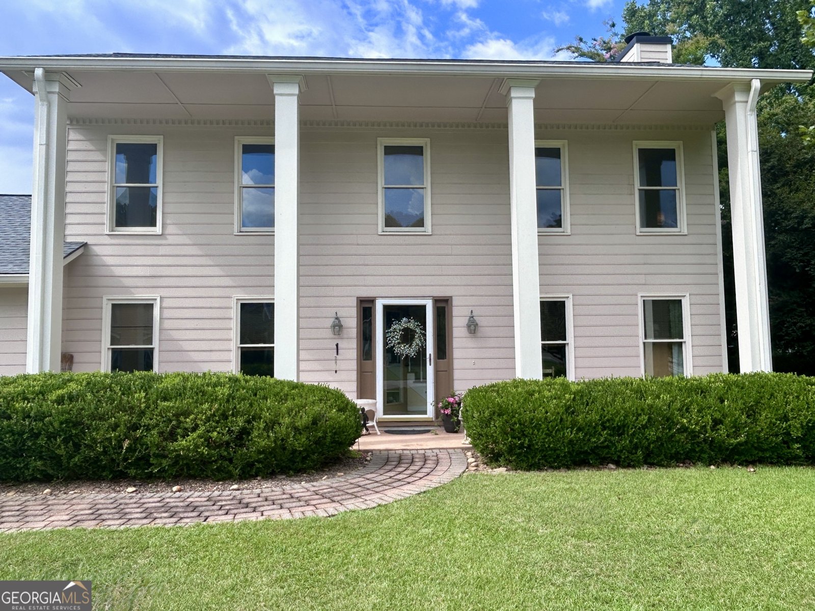 200 Hedgewood Court Peachtree City - main photo