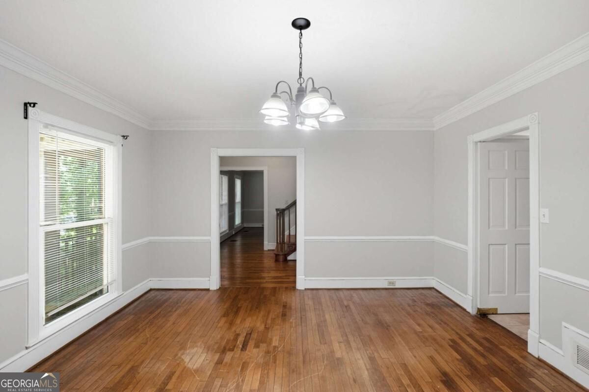 4927 Castlewood Drive Lilburn - Photo 10