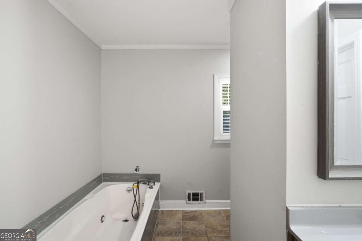 4927 Castlewood Drive Lilburn - Photo 34