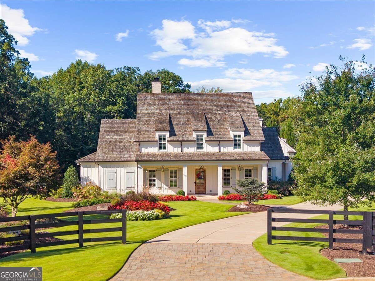 1023 Madison Hall Ln Milton - main photo