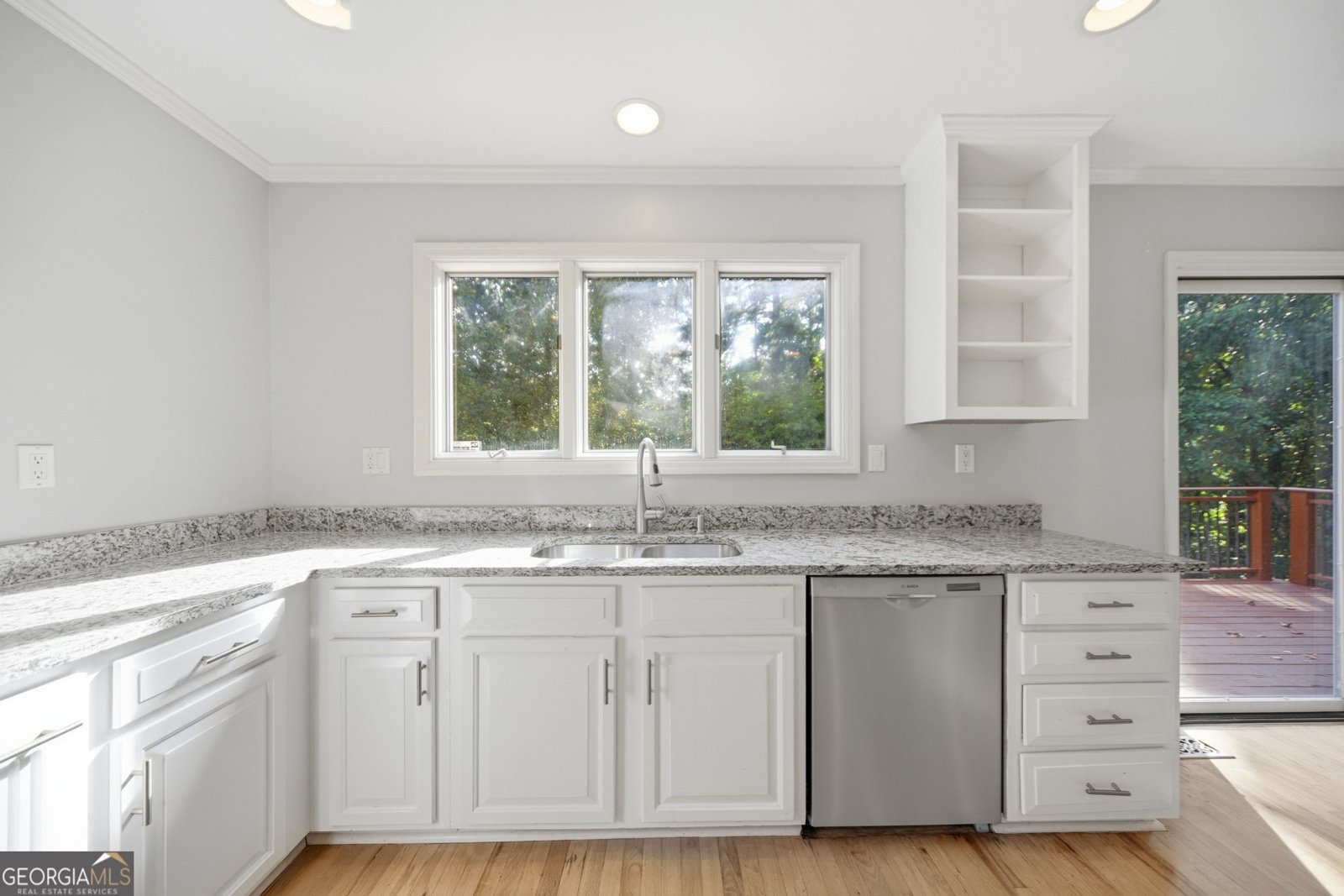 3335 Trails End Road Roswell - Photo 9