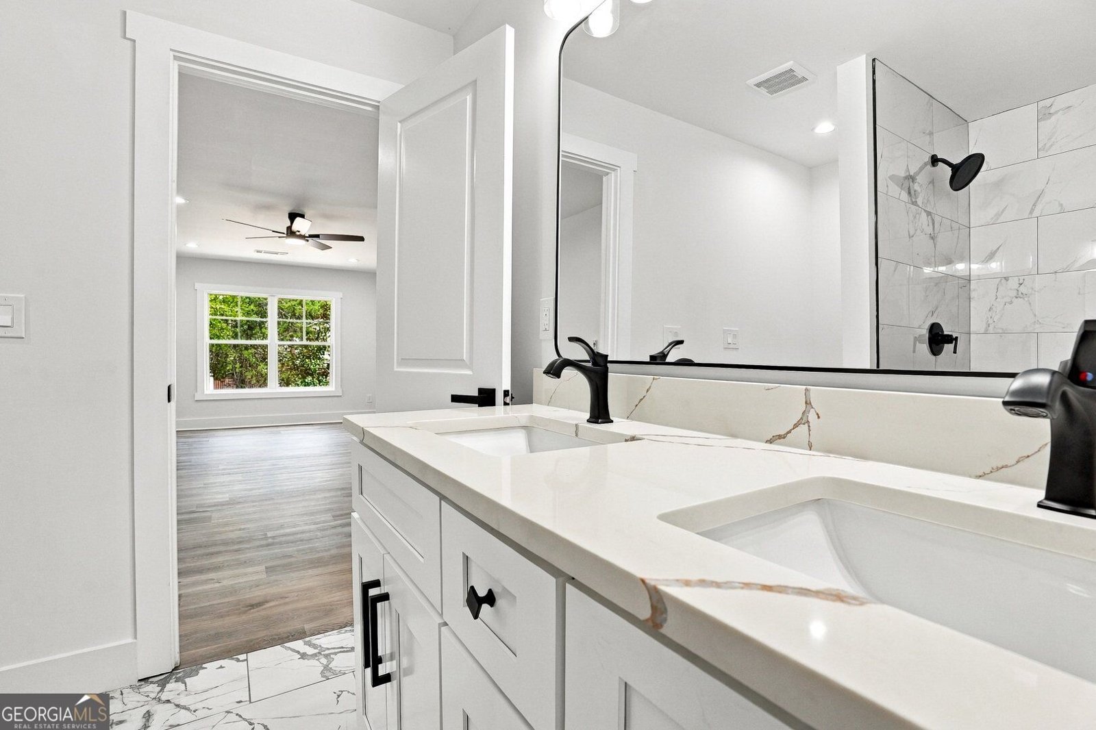 5441 Forest Path Court Stone Mountain - Photo 20