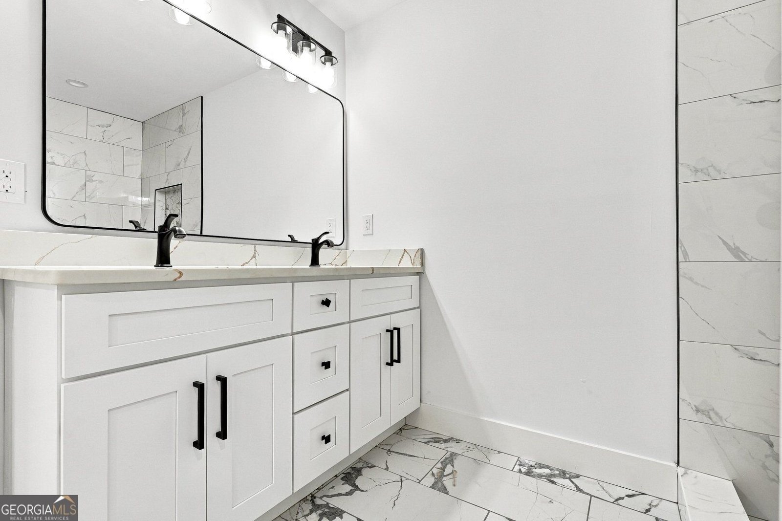 5441 Forest Path Court Stone Mountain - Photo 21