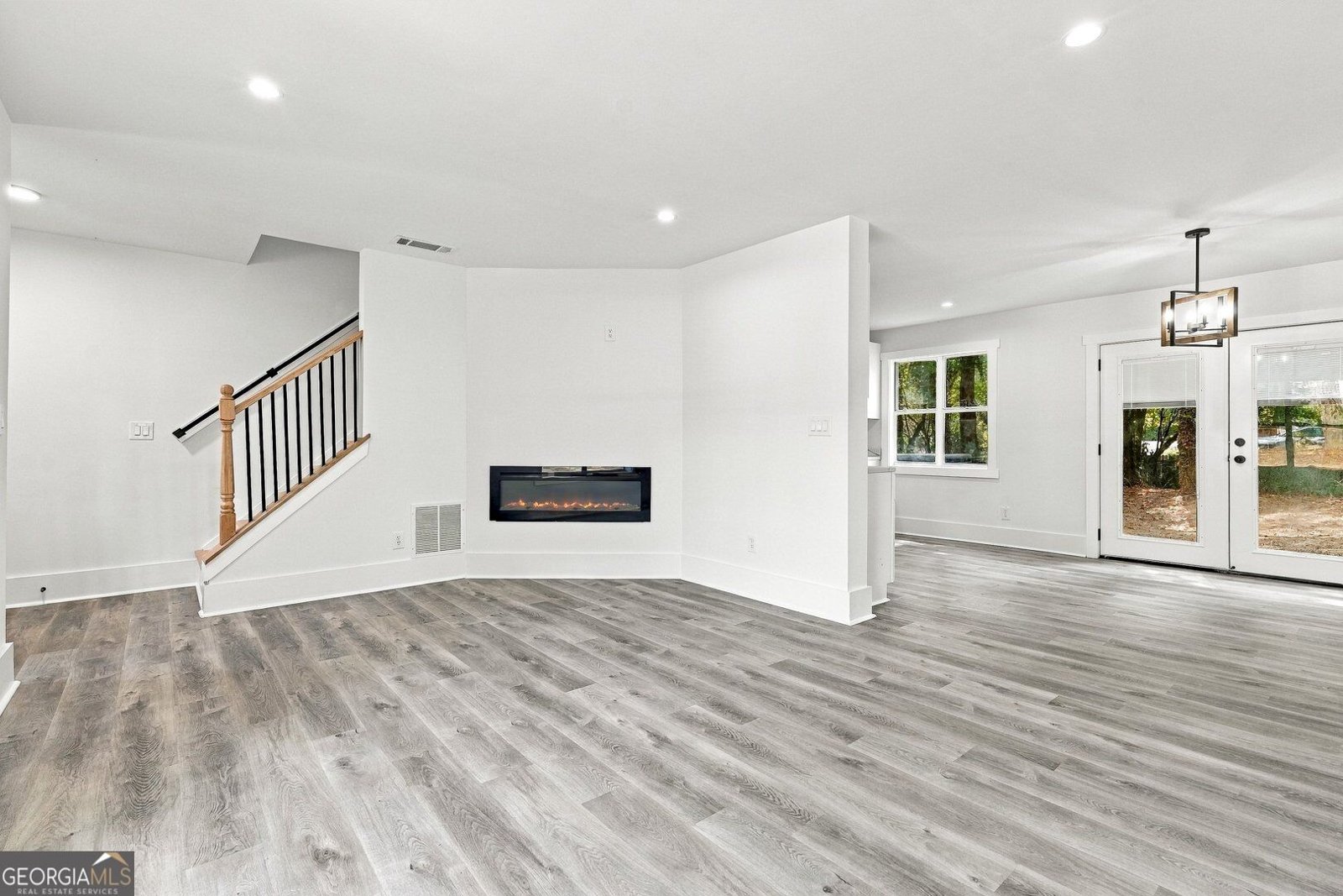 5441 Forest Path Court Stone Mountain - Photo 6