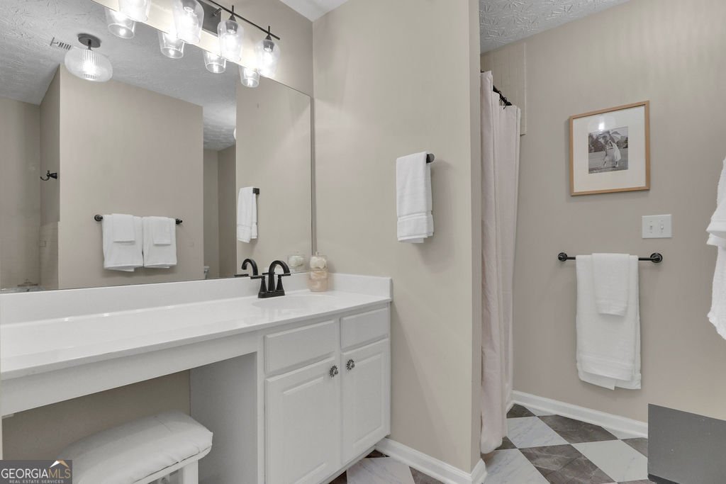 6608 Splashwater Drive Flowery Branch - Photo 18