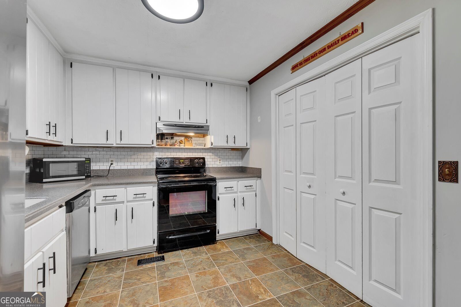 101 Holly Creek Court Woodstock - Photo 8