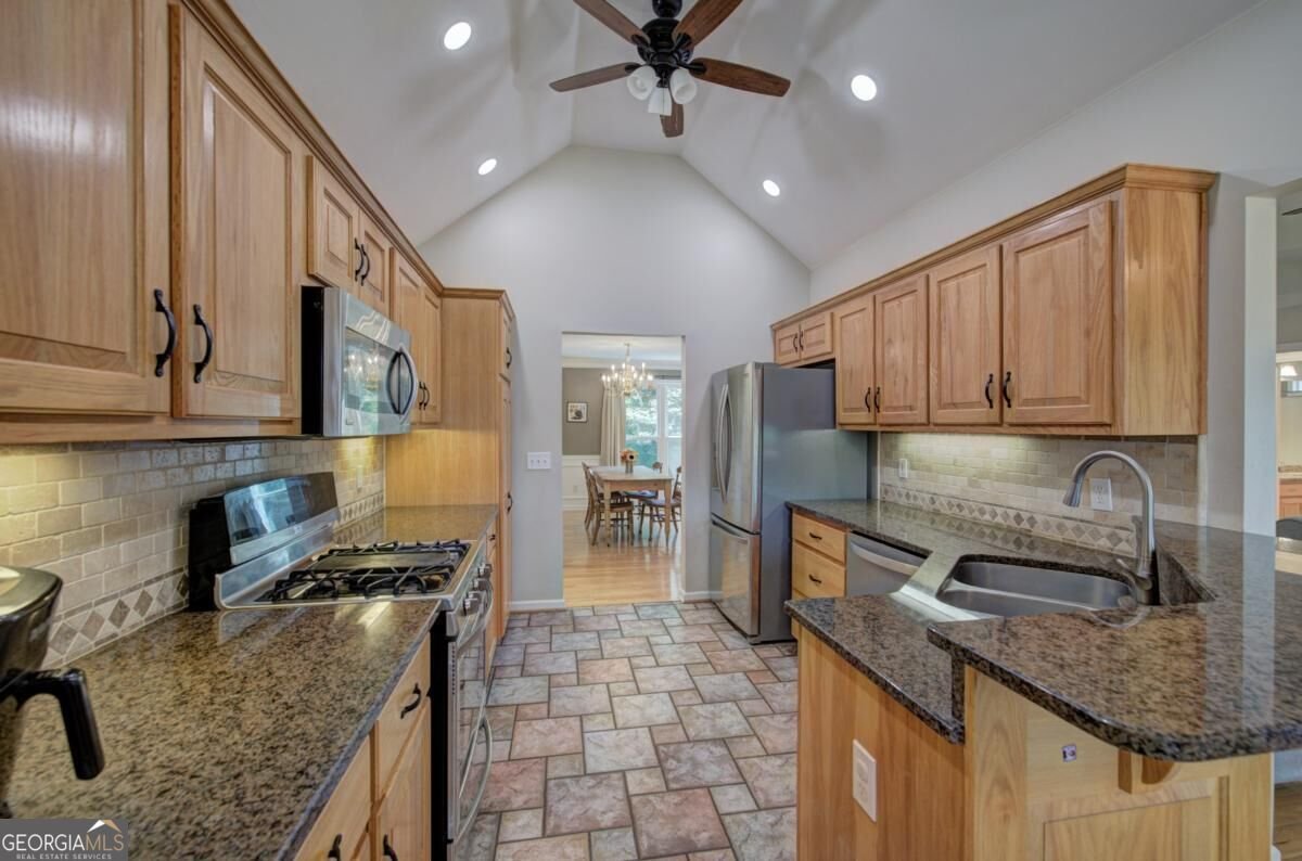 1082 Fieldstone Drive Canton - Photo 21