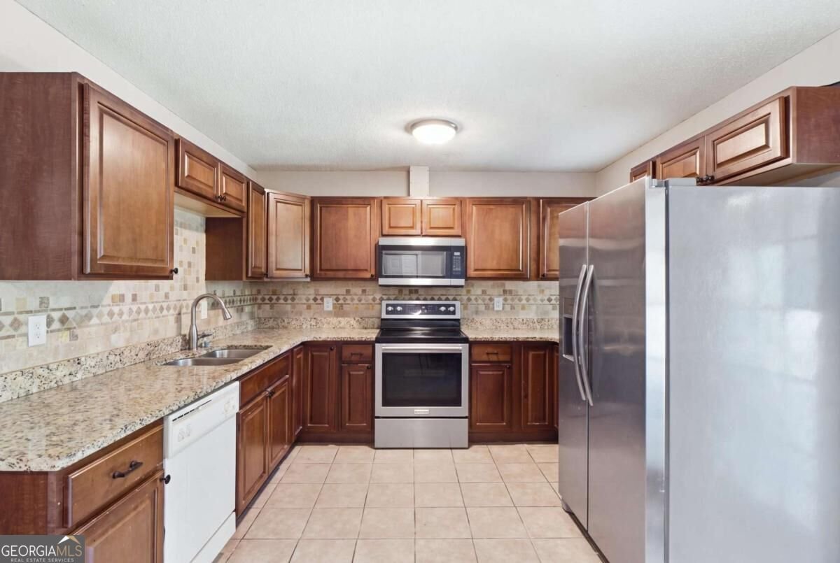 104 Twin Oaks Drive Calhoun - Photo 10