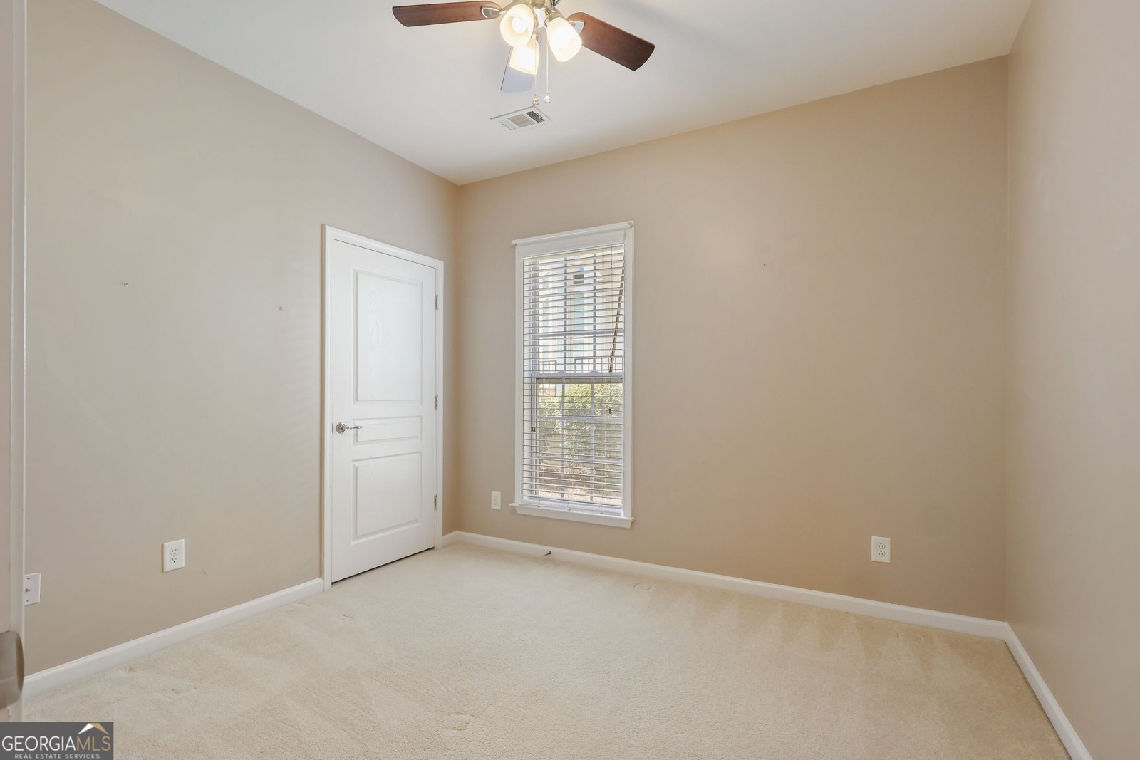 127 Begonia Court Griffin - Photo 19
