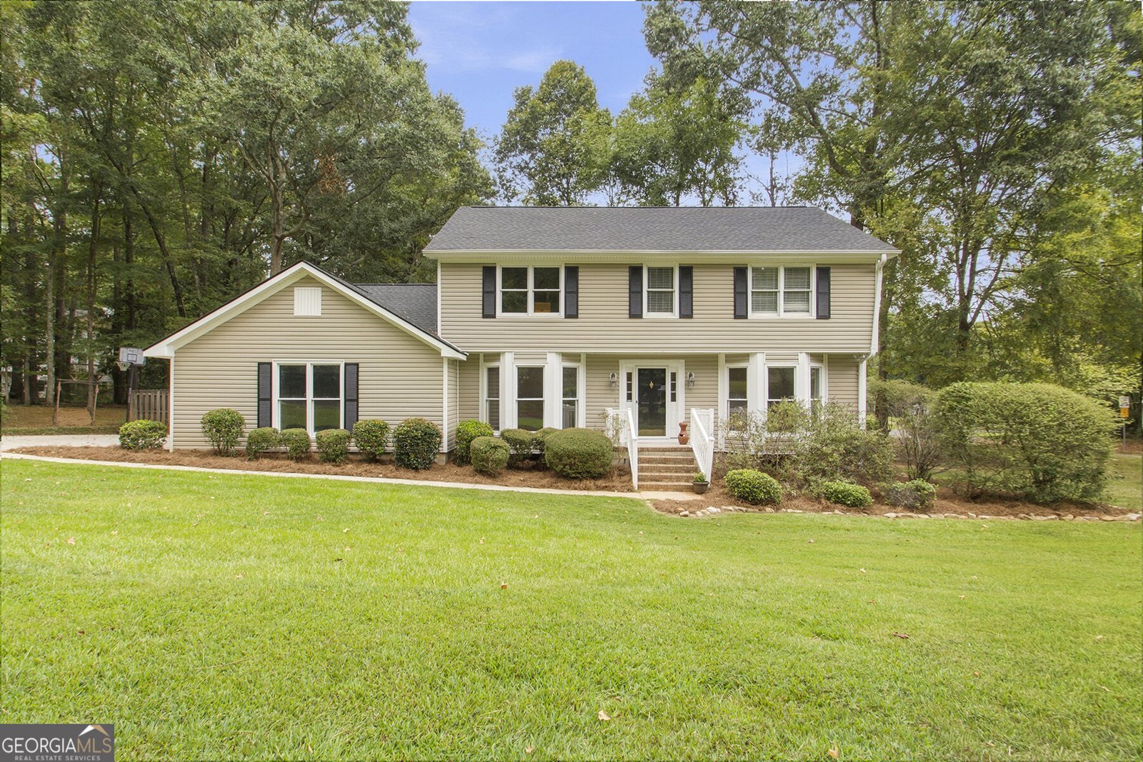 219 Rivoli Oaks Drive Macon - main photo