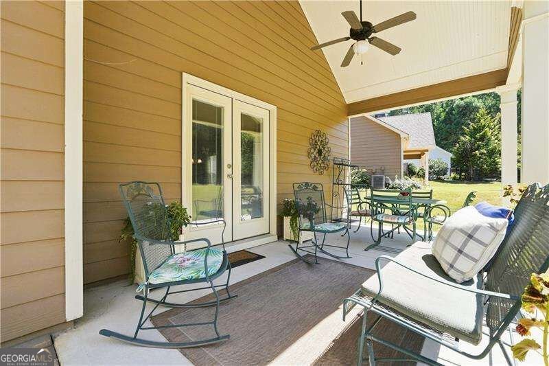 216 Hawthorne Ridge Circle Dallas - Photo 31