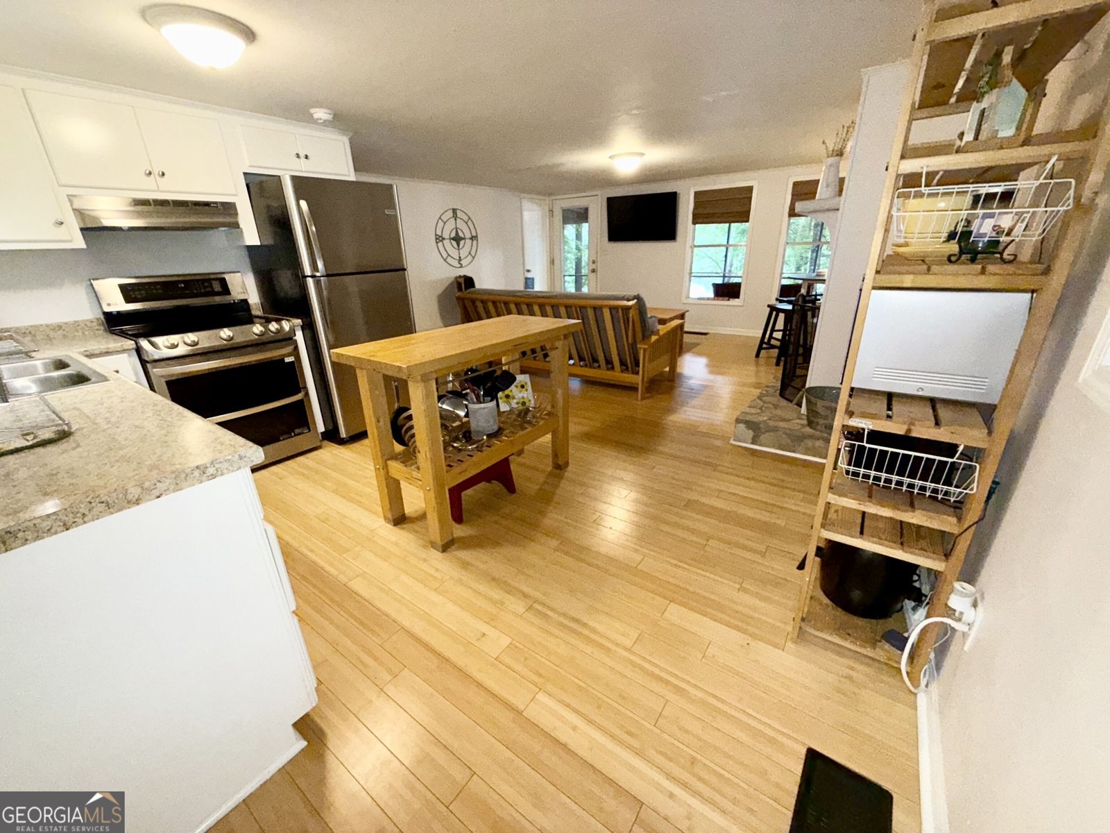 Photo 5