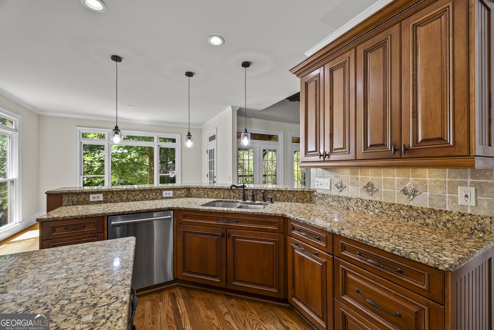 5545 Stoneleigh Drive Suwanee - Photo 24