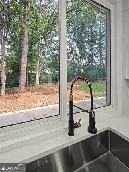 4207 Lake Rill Court Marietta - Photo 13