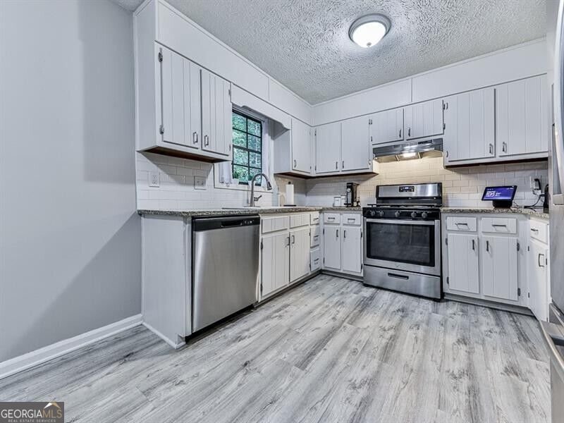 389 Saint Albans Court Mableton - Photo 6