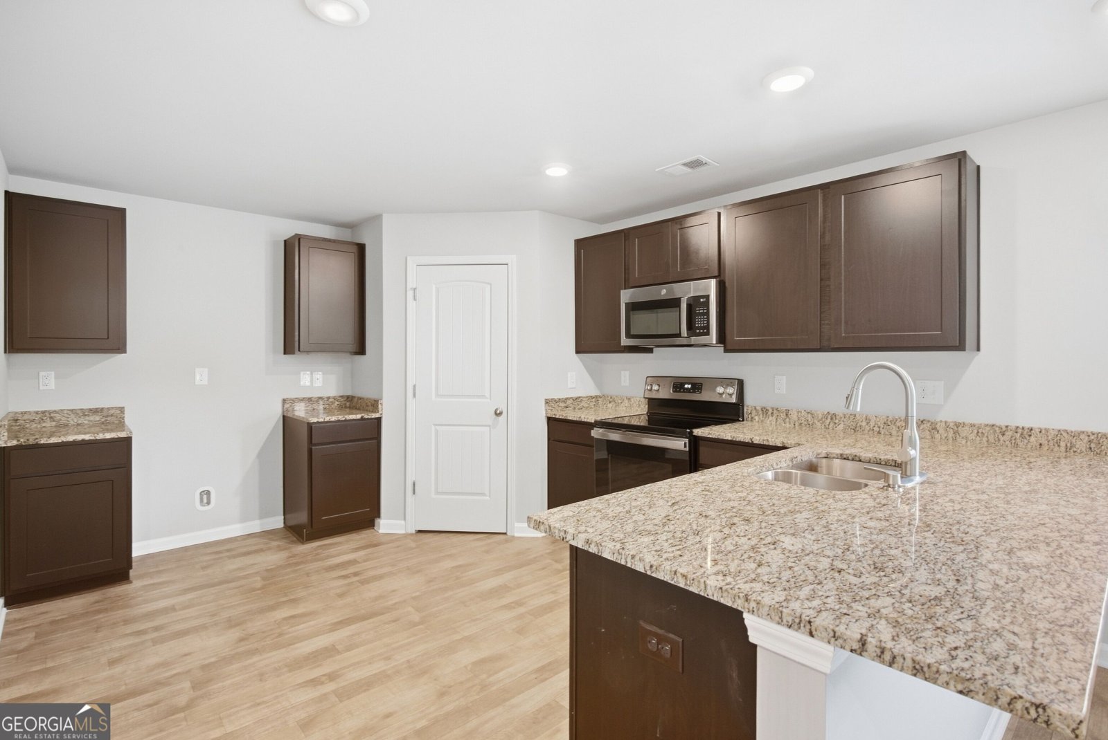 399 Toronto Circle Hampton - Photo 8
