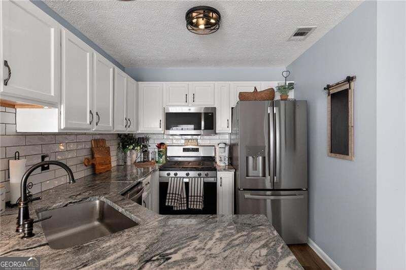 513 Stanford Place Woodstock - Photo 12