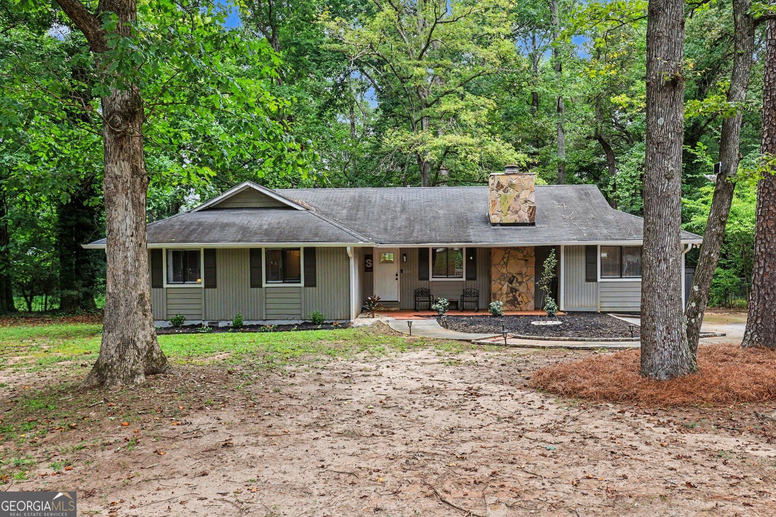 130 Ashley Oaks Drive McDonough - main photo