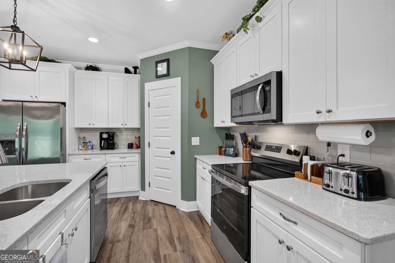 615 Lakeshore Drive Gray - Photo 8