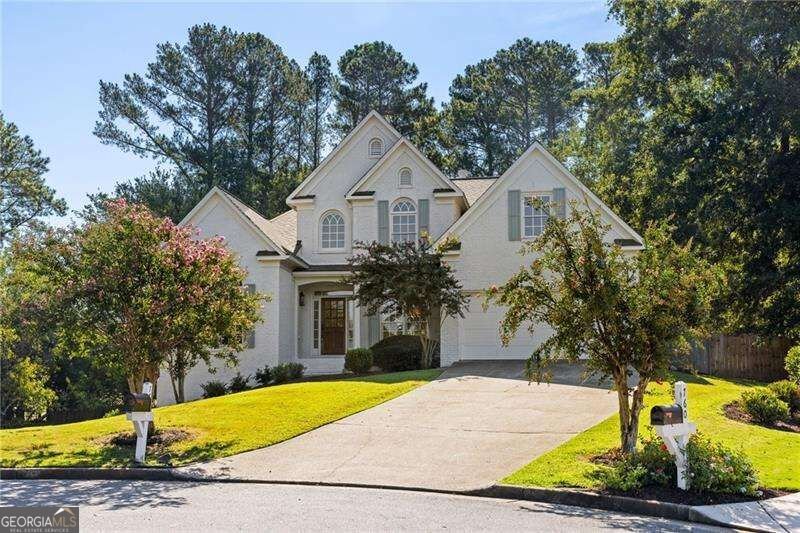 770 Heathland Drive Roswell - main photo