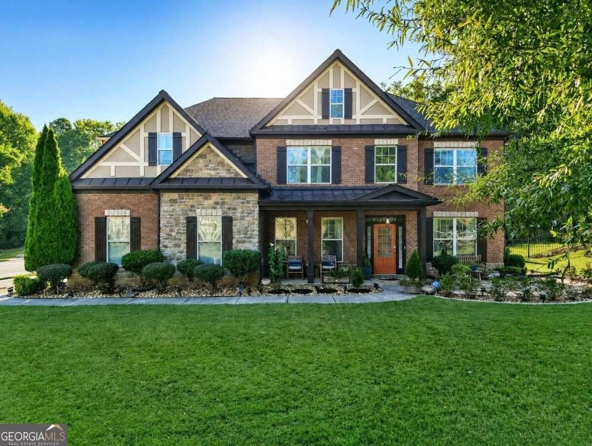 328 Field House Circle Lilburn - main photo