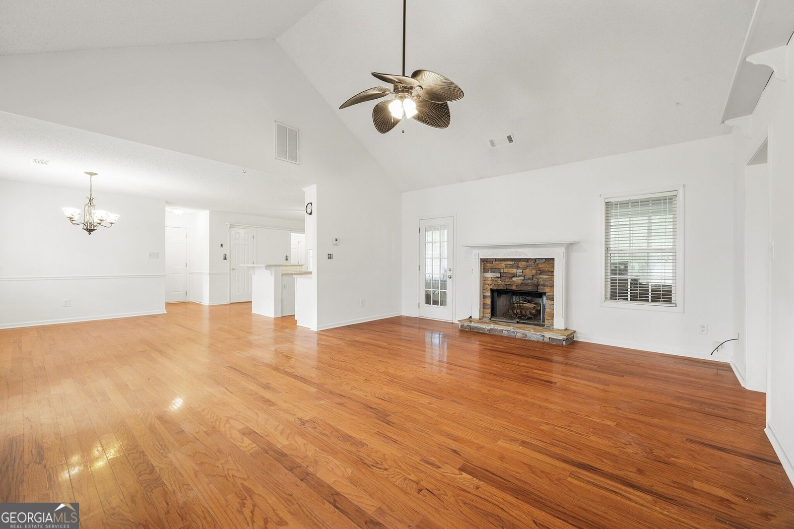 1231 Snapping Shoals Road McDonough - Photo 8