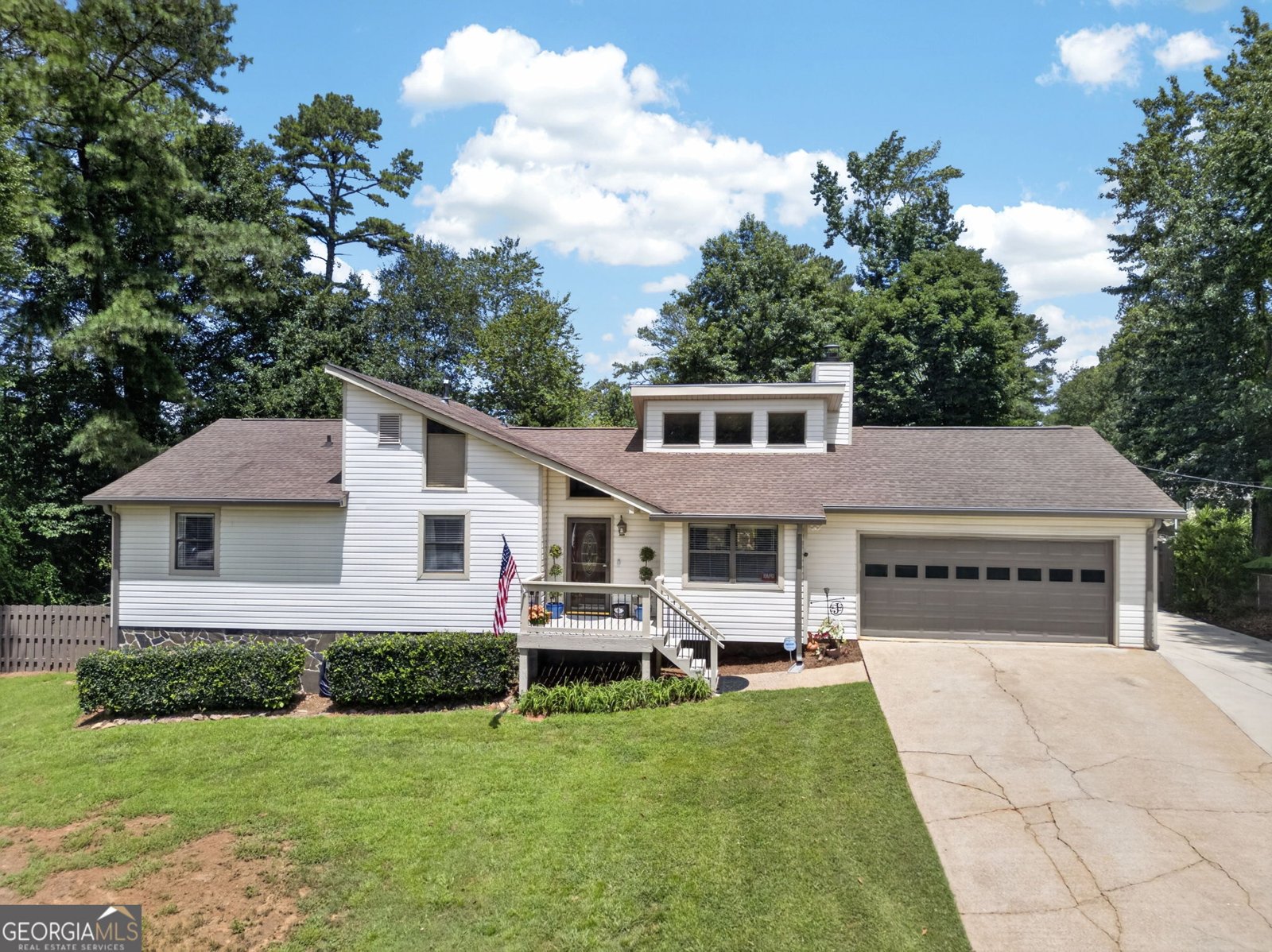 6164 Pinedale Lane Douglasville - main photo