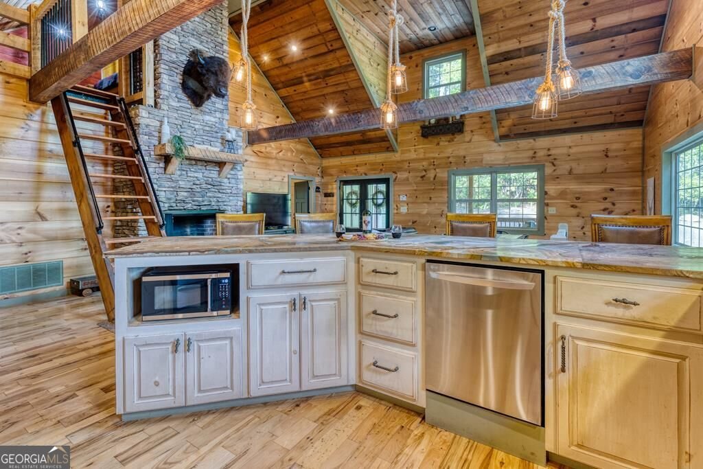481 Mountain Top Drive Blue Ridge - Photo 15