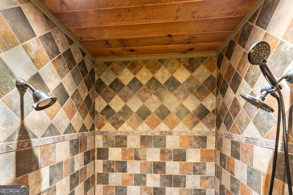 481 Mountain Top Drive Blue Ridge - Photo 22