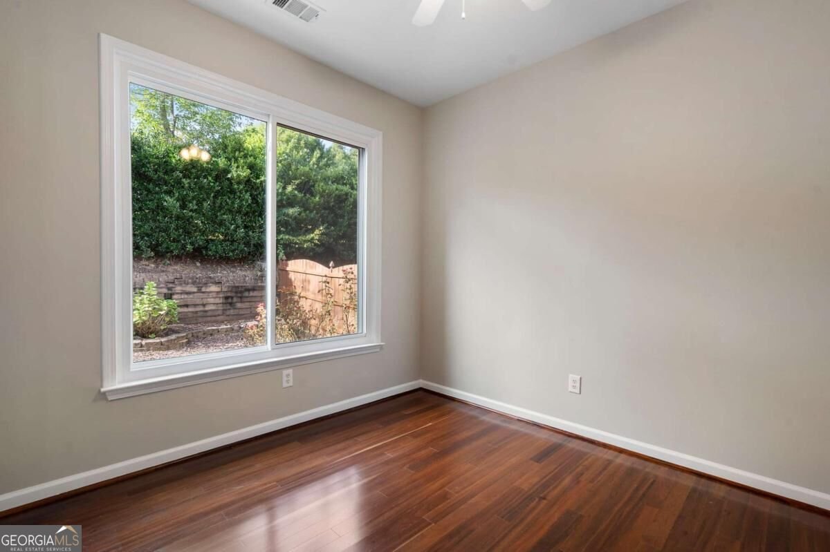 2420 Greyhurst Way Smyrna - Photo 14