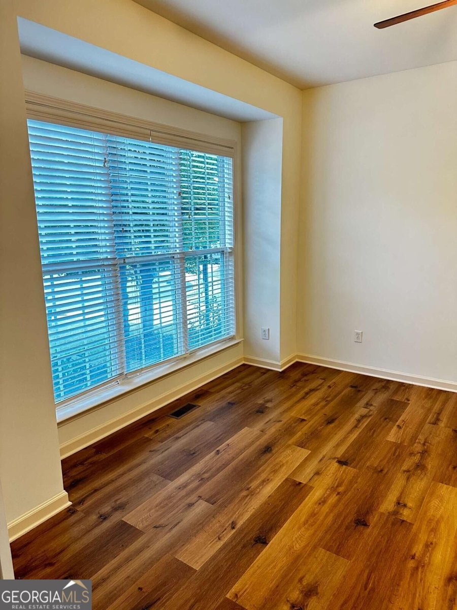 711 Hexham Court Suwanee - Photo 6