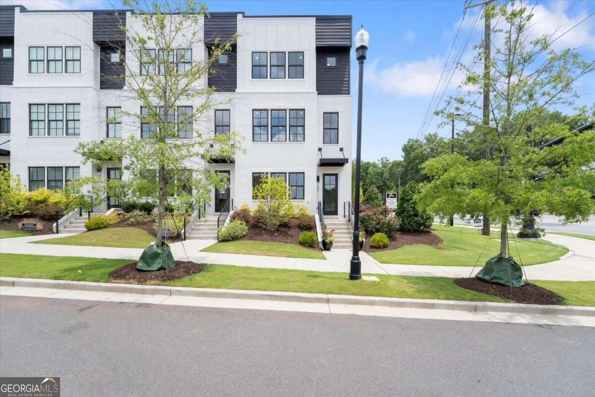 669 Soul Alley Alpharetta - main photo