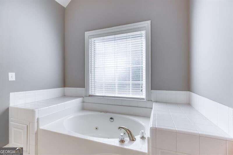 518 Mary Margaret Walk Loganville - Photo 17