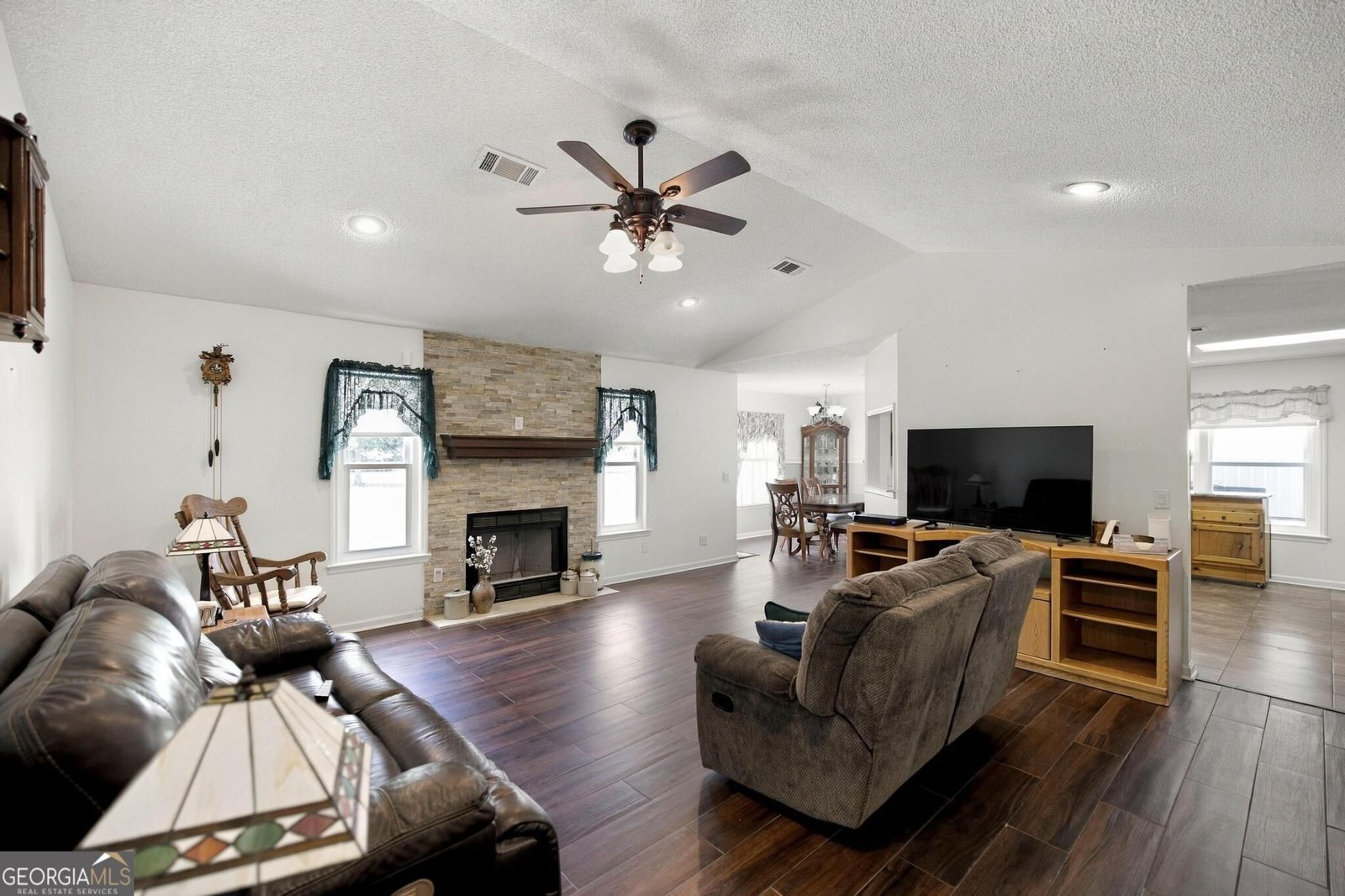 659 Kewanee Drive Byron - Photo 10
