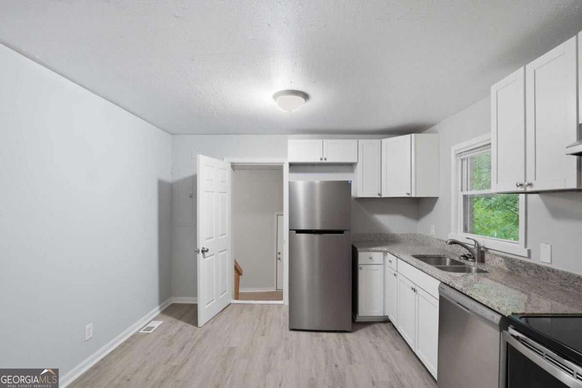 4485 Sims Road Ellenwood - Photo 8